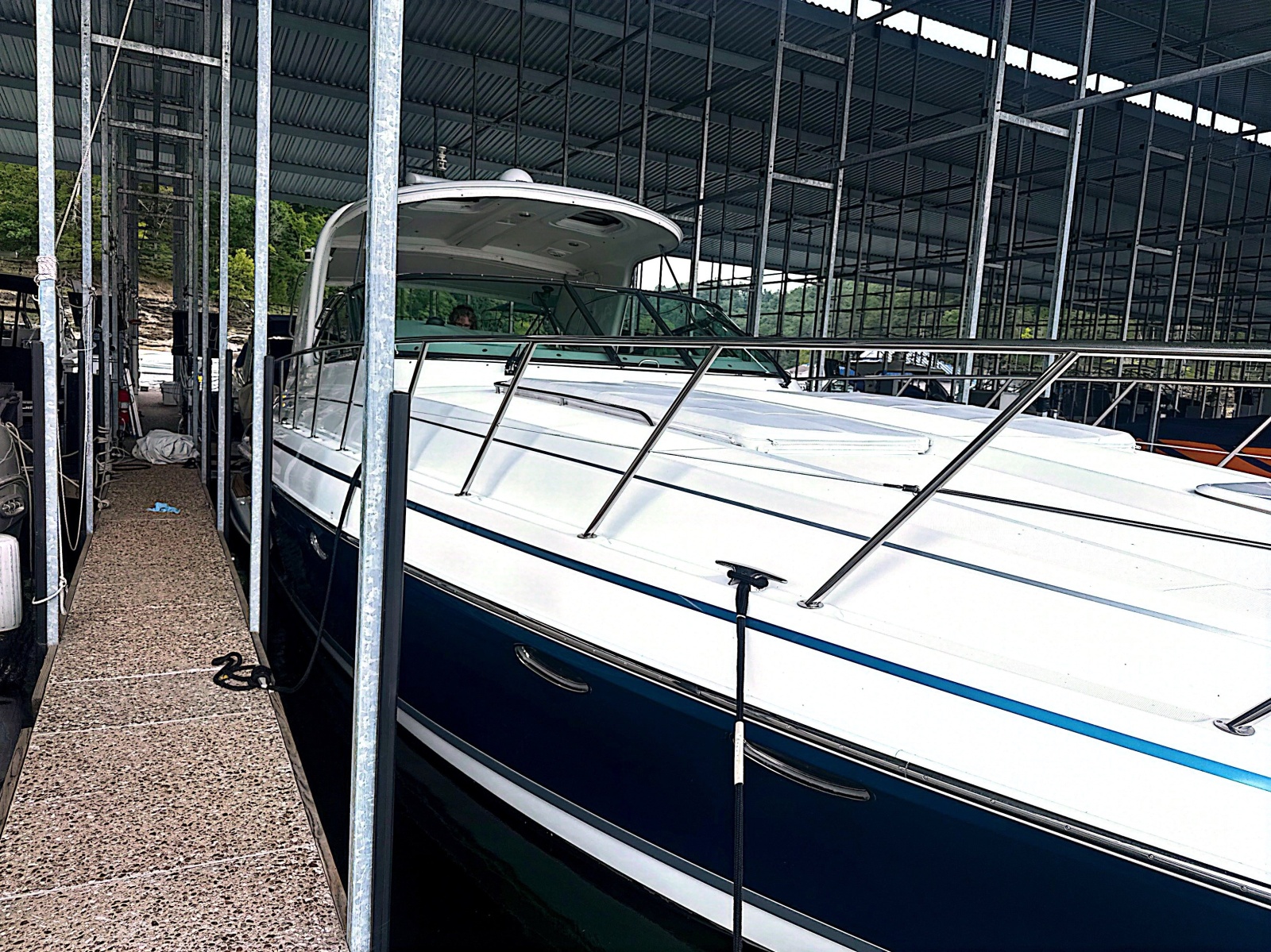 2006 Formula 48 Sport Yacht