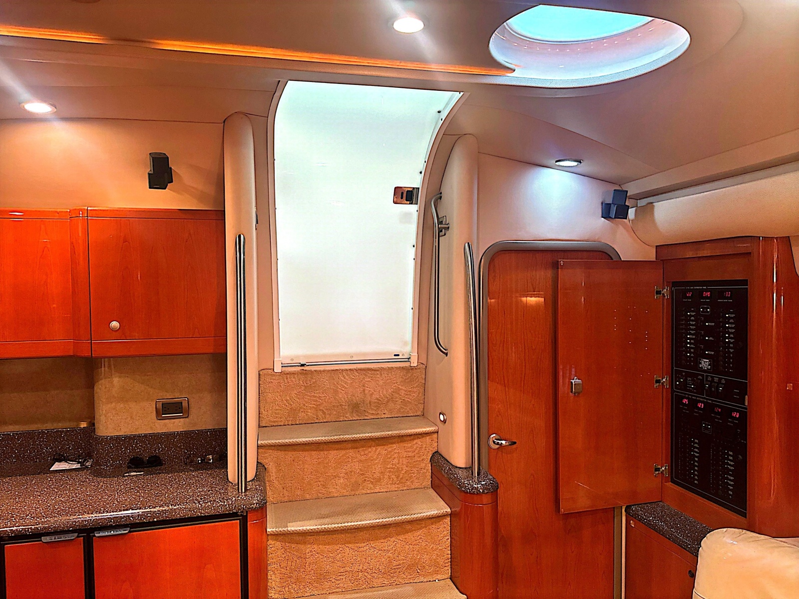 2006 Formula 48 Sport Yacht
