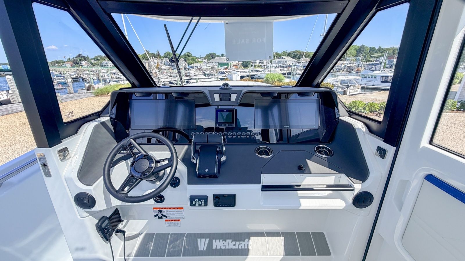 2027 Wellcraft 28 Explorer