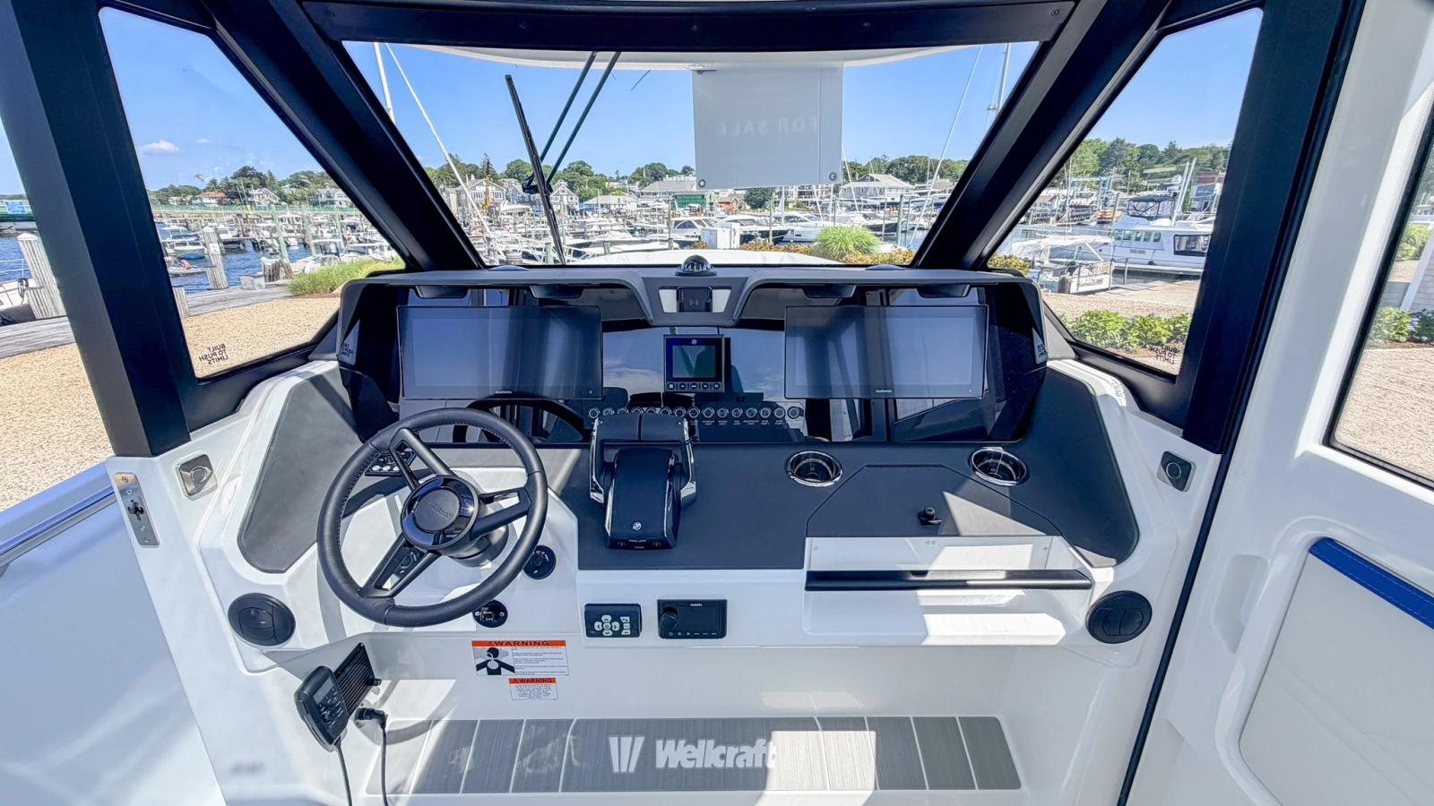 2027 Wellcraft 28 Explorer