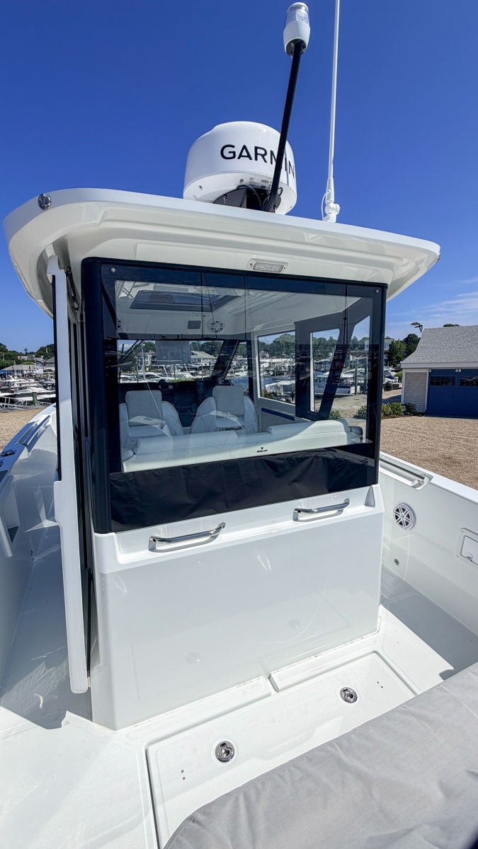 2027 Wellcraft 28 Explorer