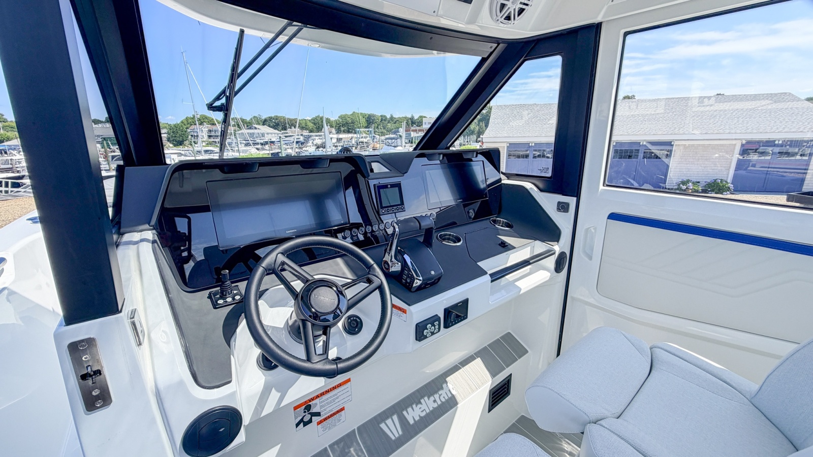 2027 Wellcraft 28 Explorer