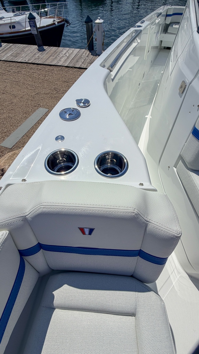 2027 Wellcraft 28 Explorer