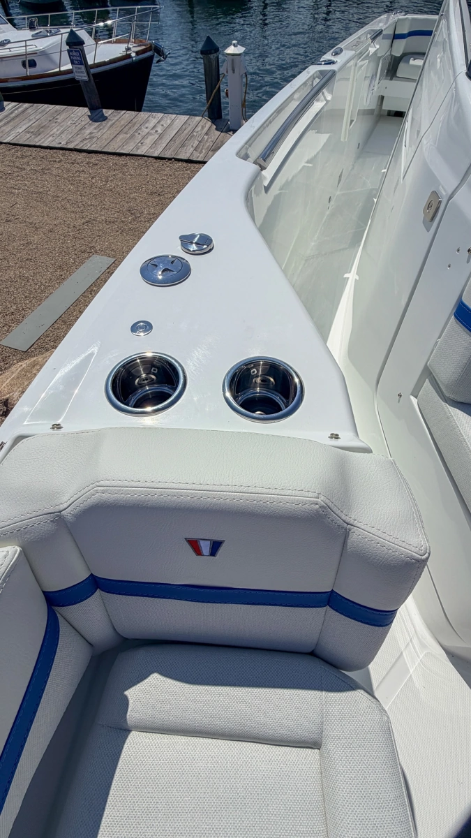 2027 Wellcraft 28 Explorer