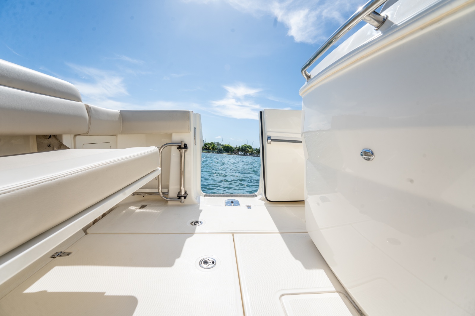 2024 Boston Whaler 280 Outrage
