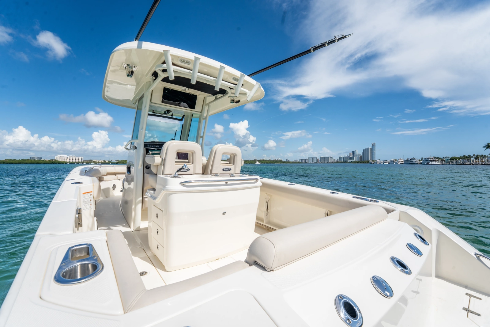 2024 Boston Whaler 280 Outrage