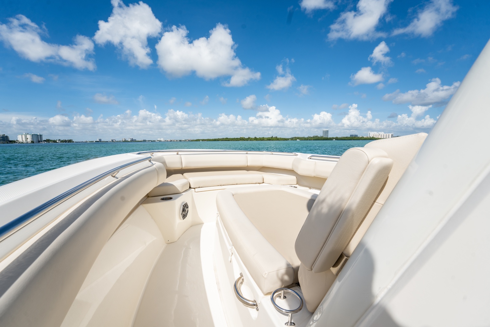 2024 Boston Whaler 280 Outrage