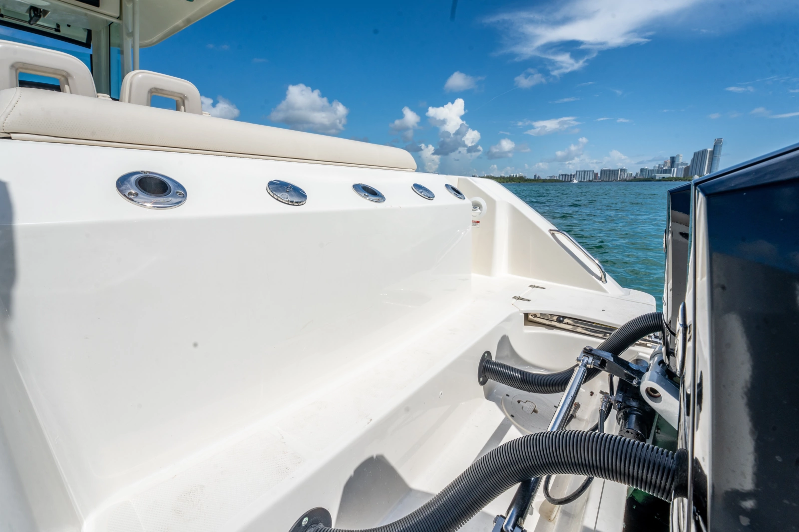 2024 Boston Whaler 280 Outrage