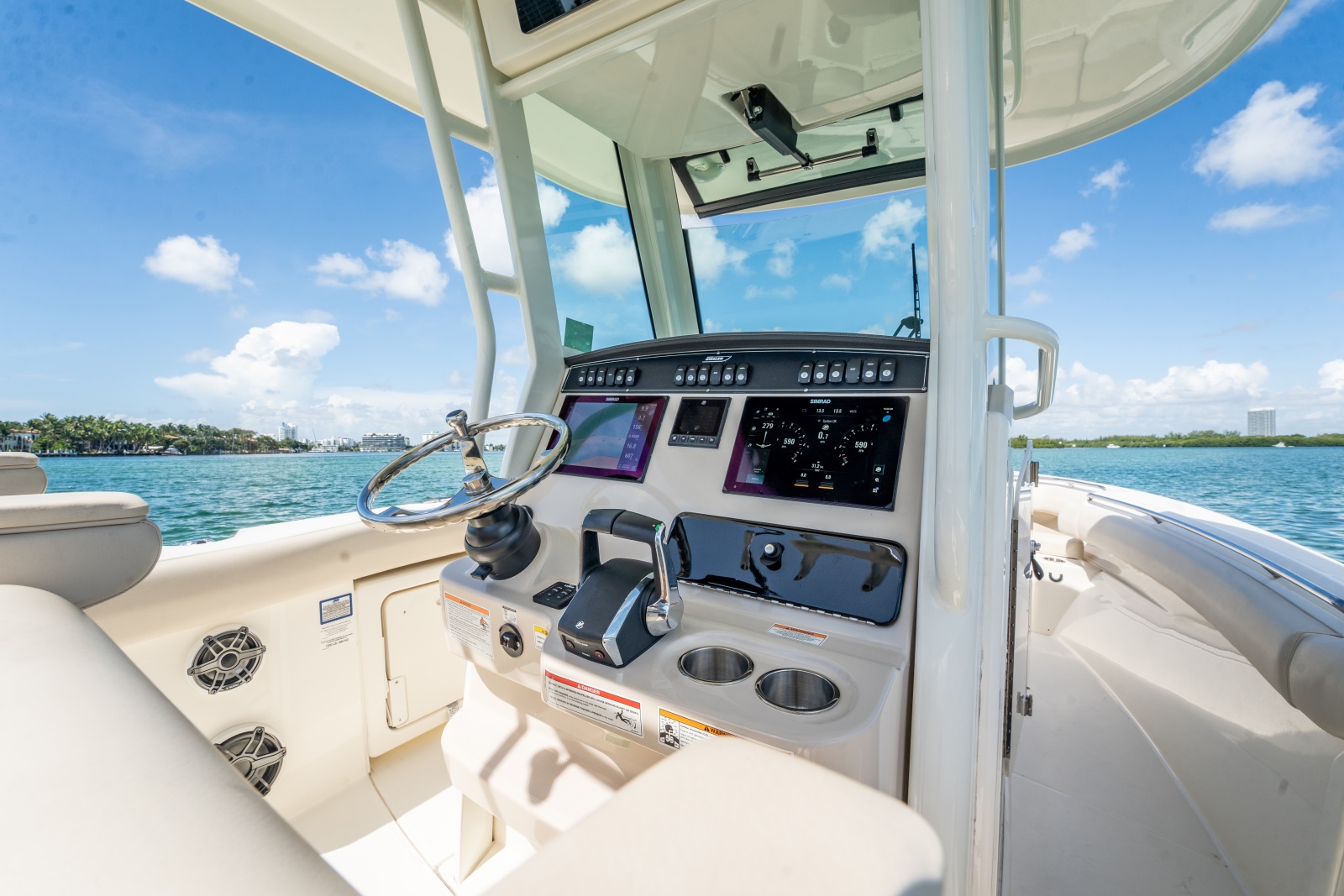 2024 Boston Whaler 280 Outrage