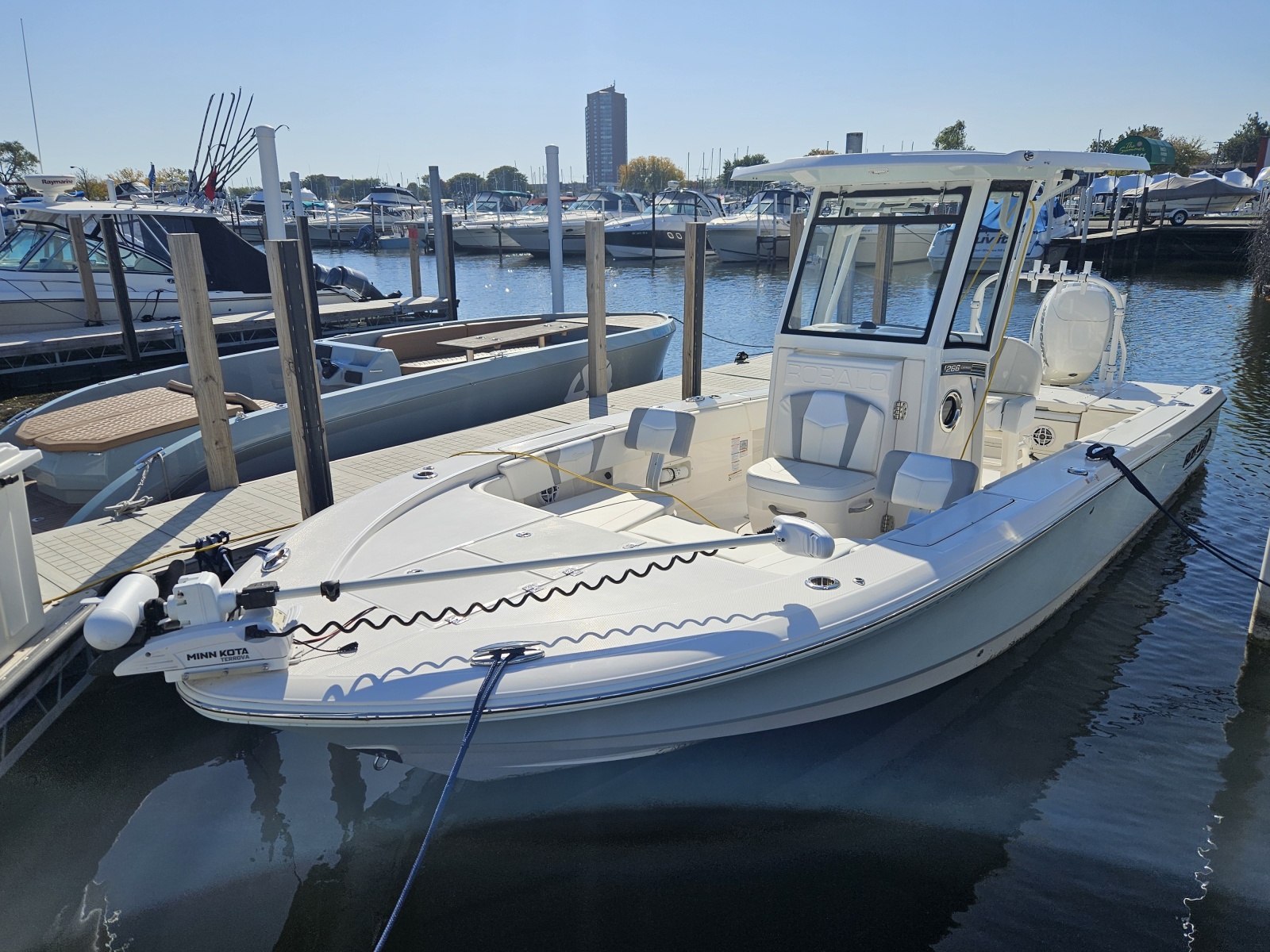 266 Cayman, photo 2