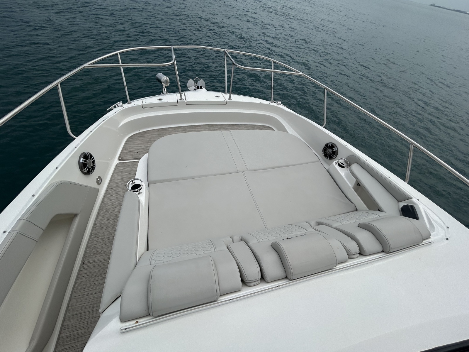 2023 Sea Ray Sundancer 320