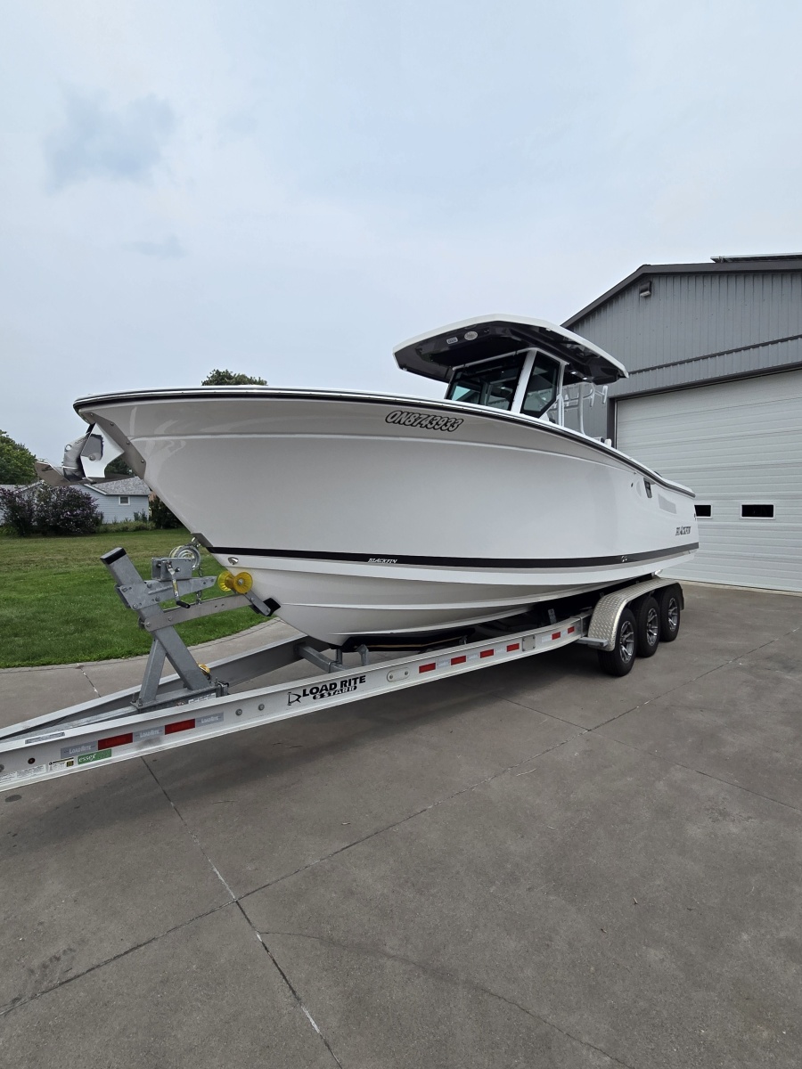 2023 Blackfin 272 CC
