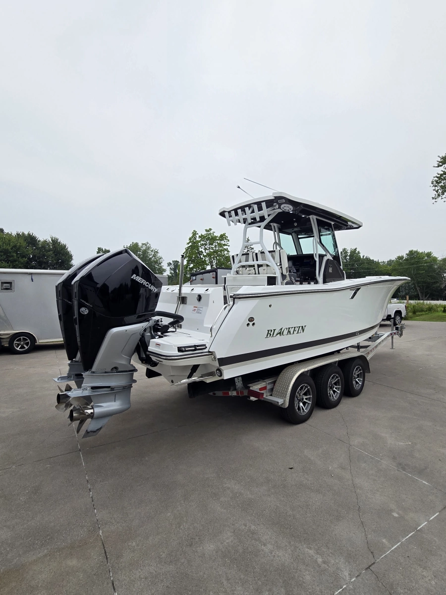 2023 Blackfin 272 CC