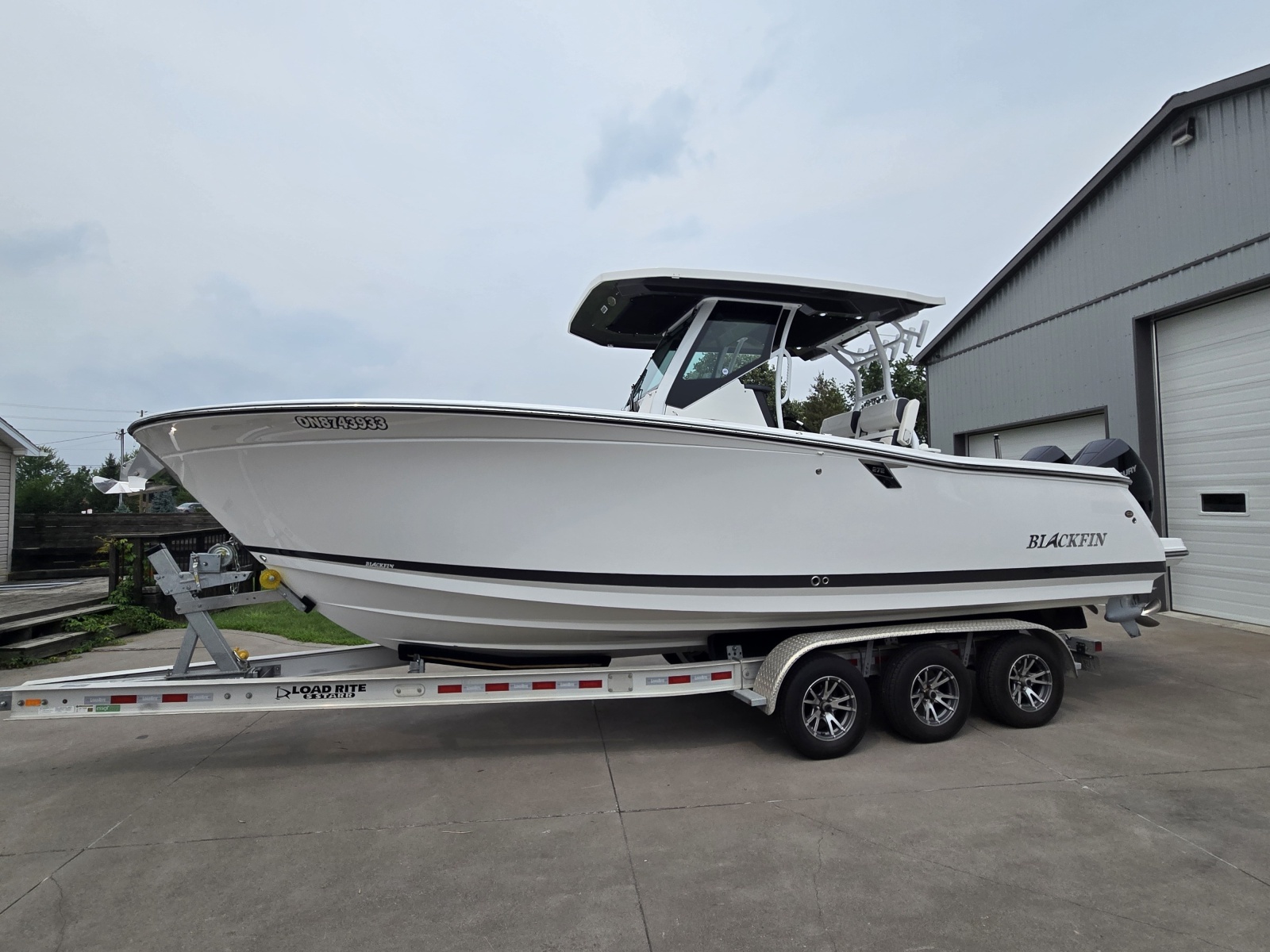 2023 Blackfin 272 CC