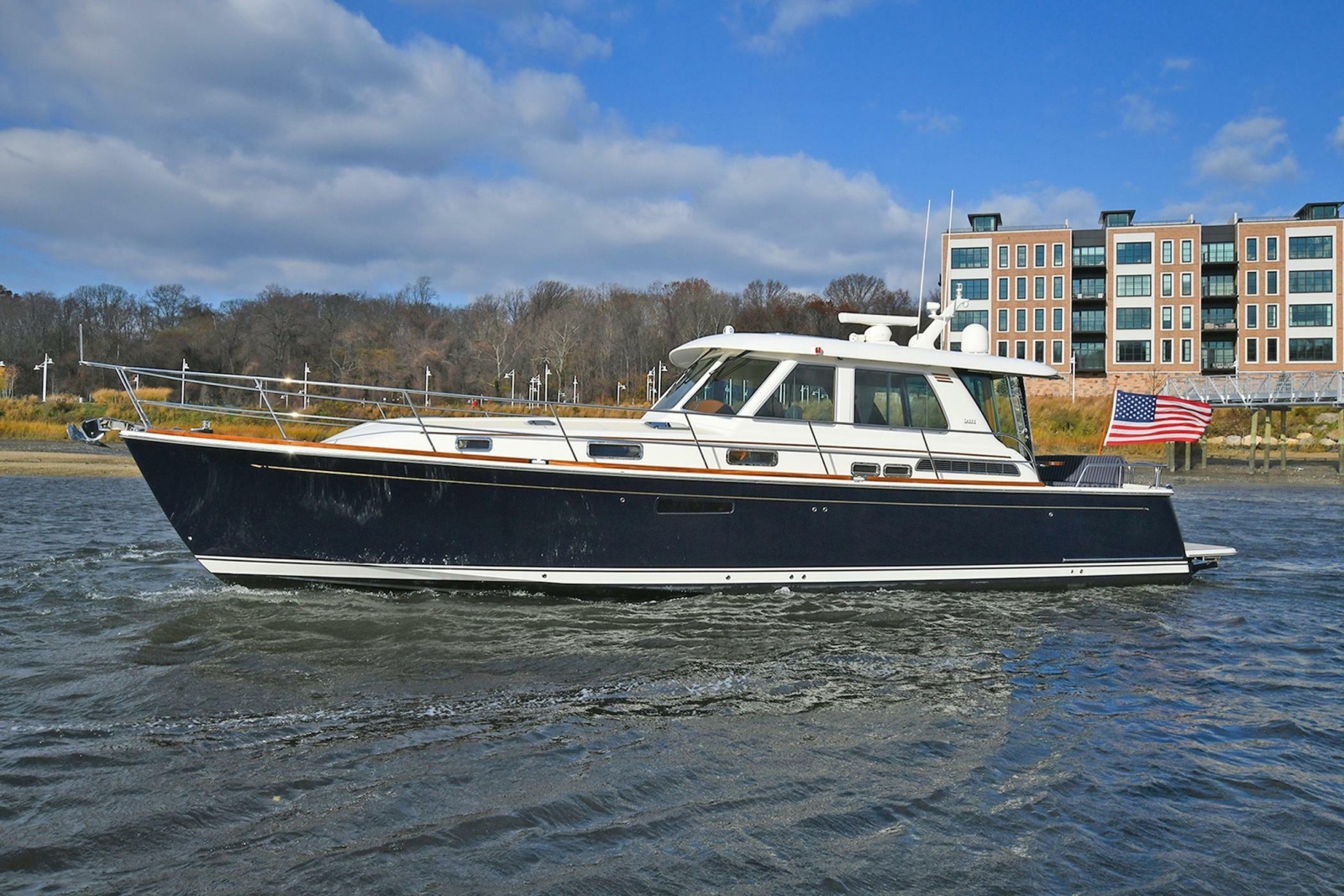 2021 Sabre 48 Salon Express