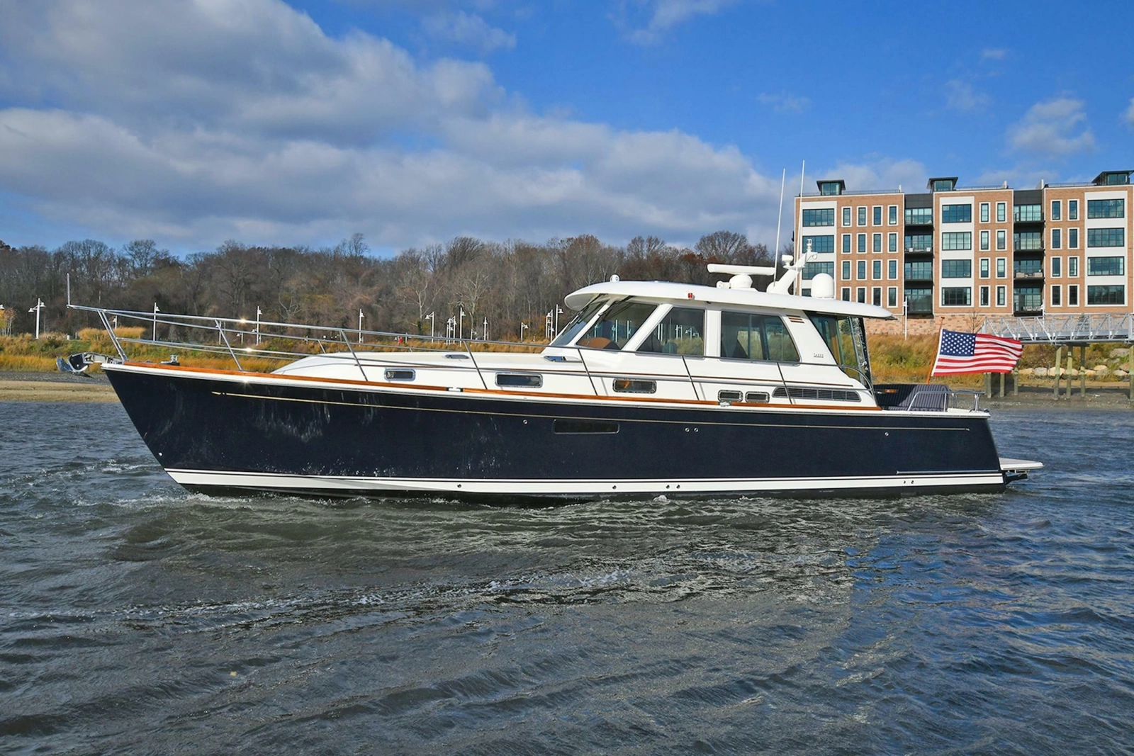 2021 Sabre 48 Salon Express