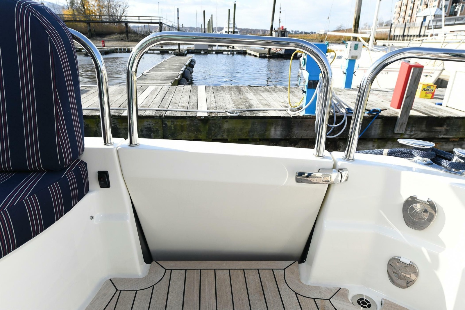 2021 Sabre 48 Salon Express
