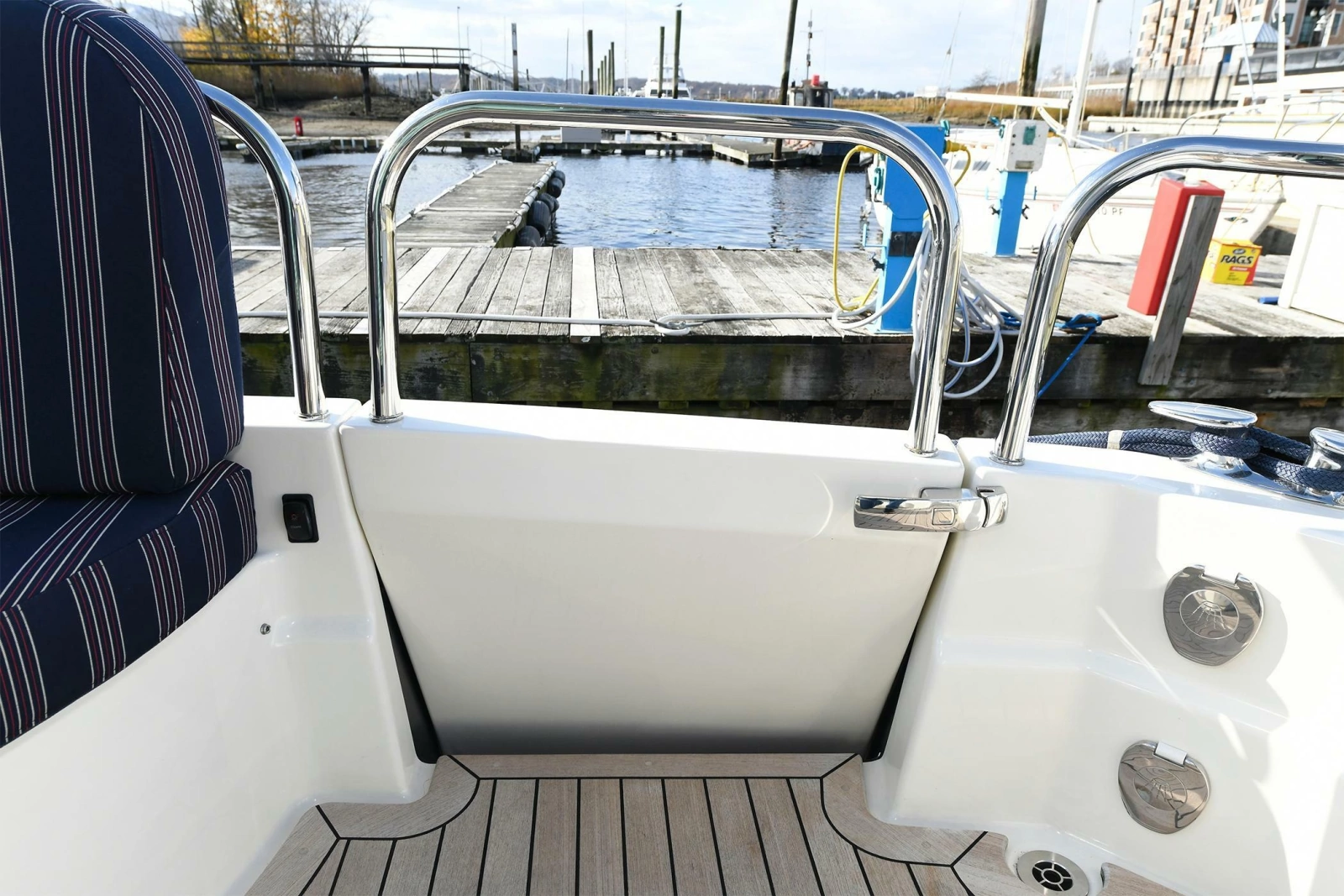 2021 Sabre 48 Salon Express