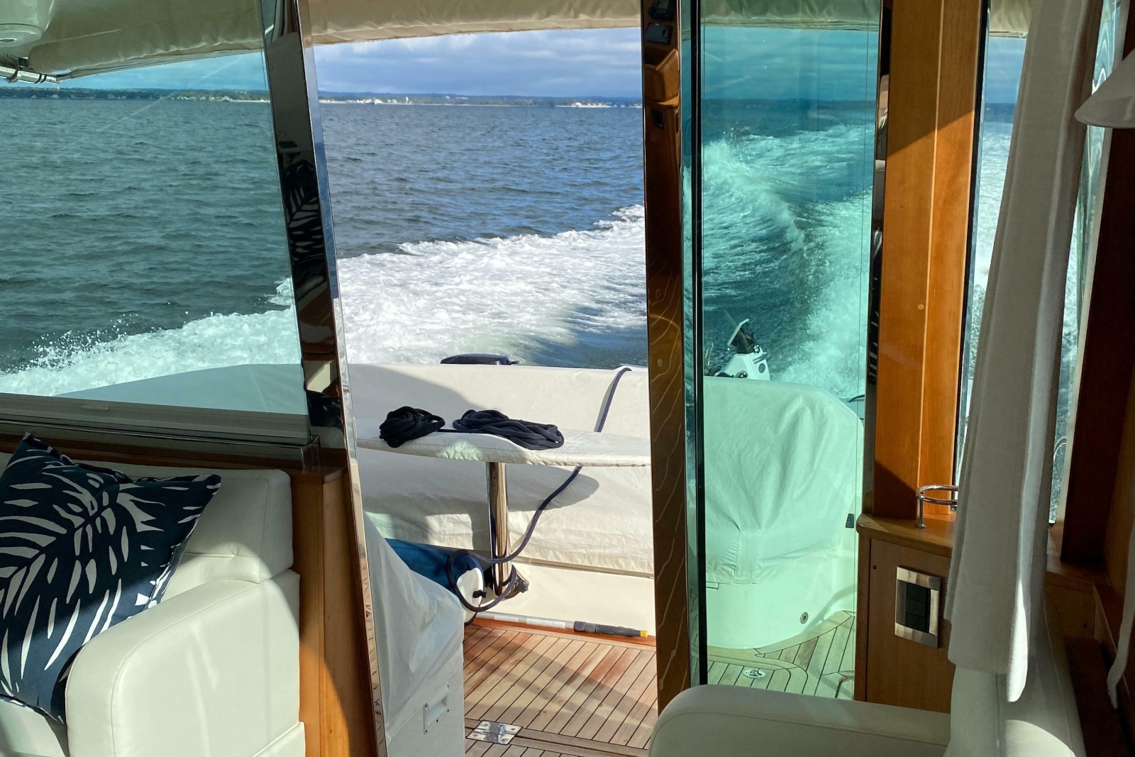 2021 Sabre 48 Salon Express