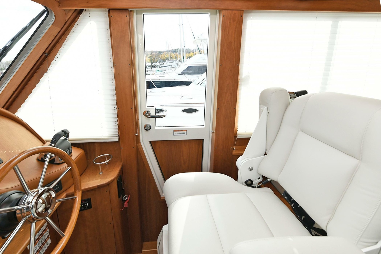 2021 Sabre 48 Salon Express