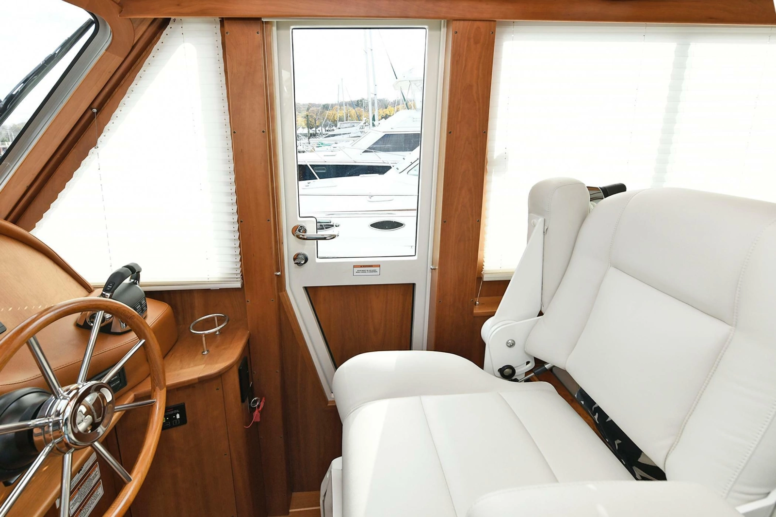 2021 Sabre 48 Salon Express
