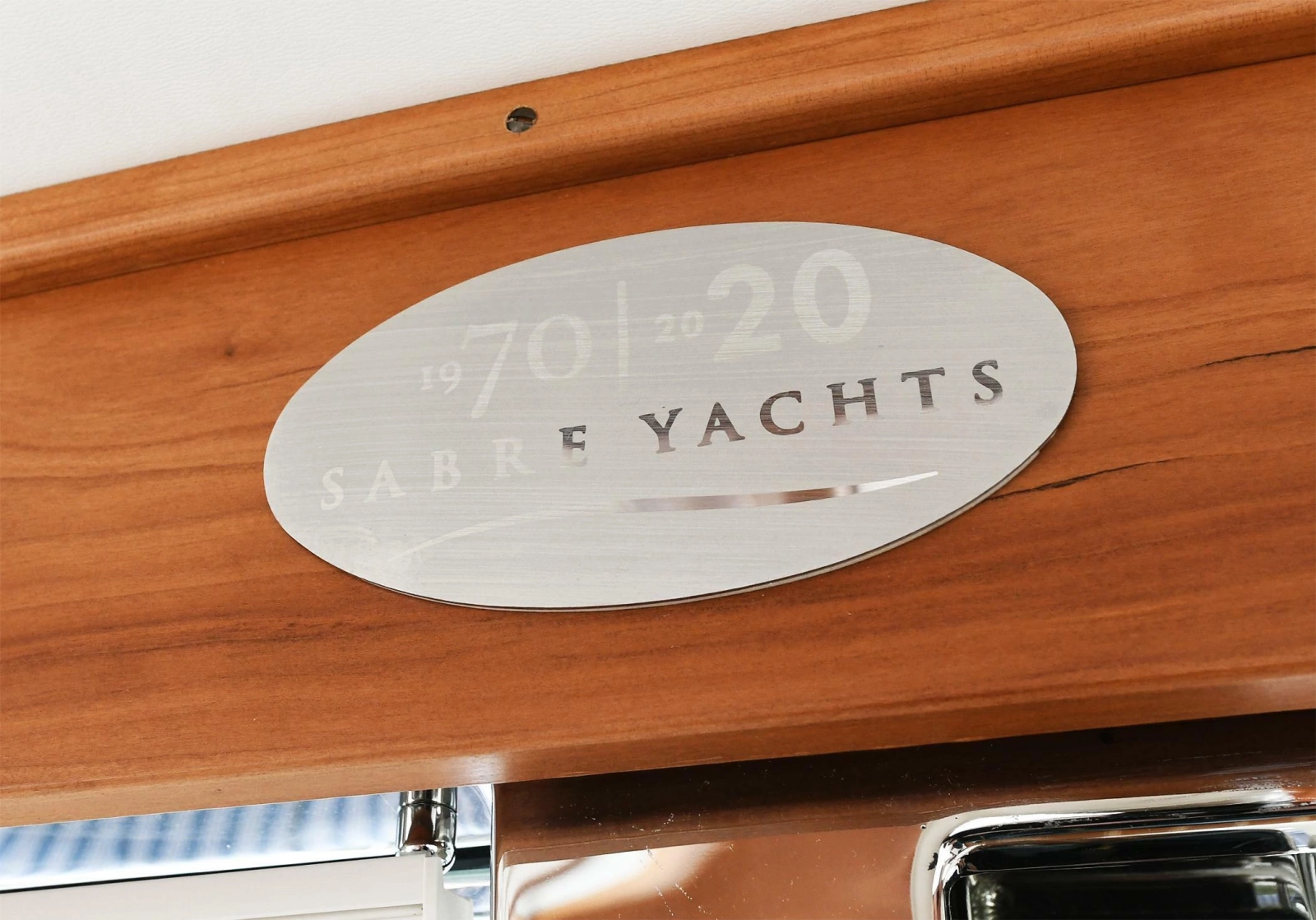 2021 Sabre 48 Salon Express