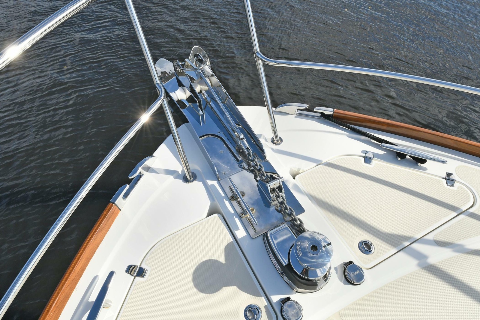 2021 Sabre 48 Salon Express