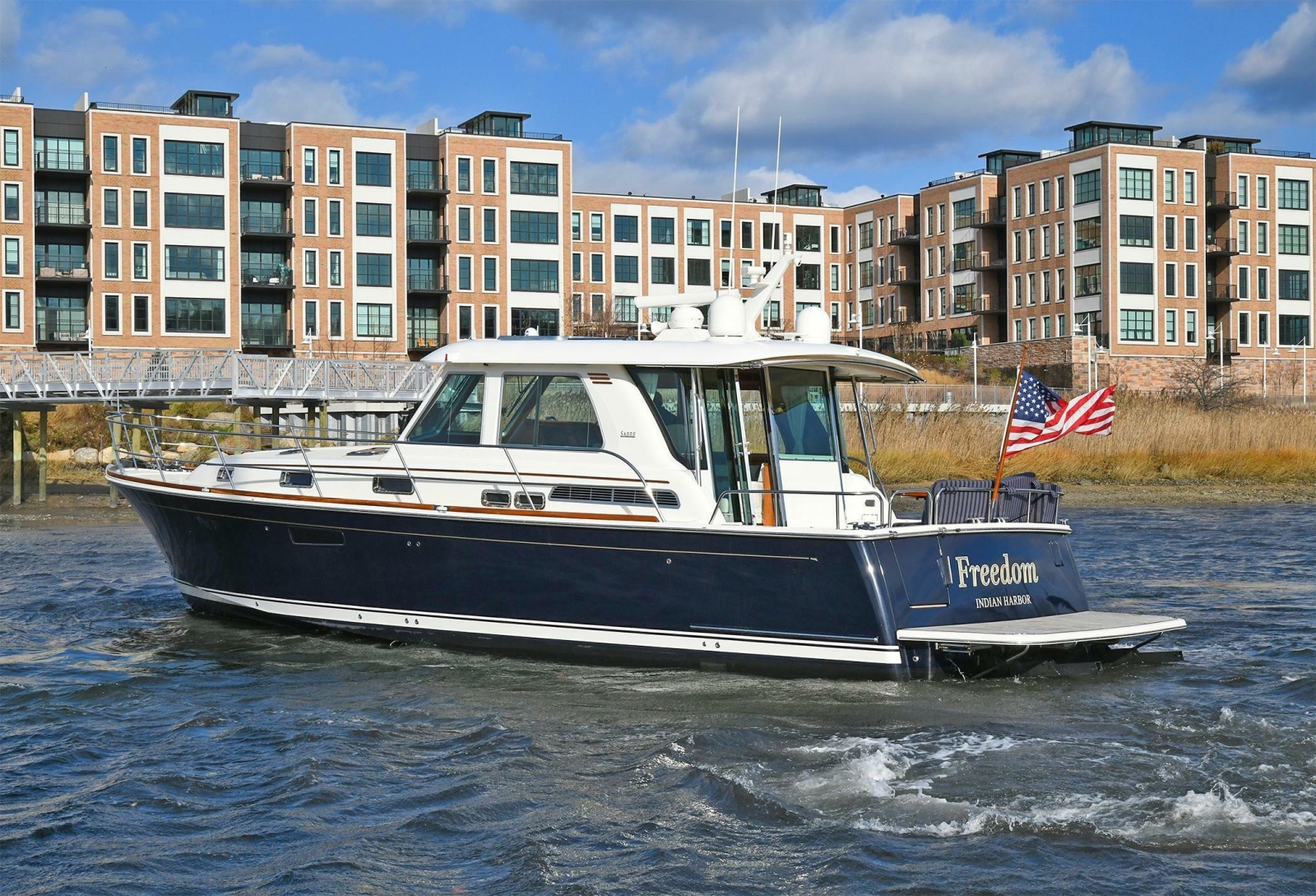 2021 Sabre 48 Salon Express