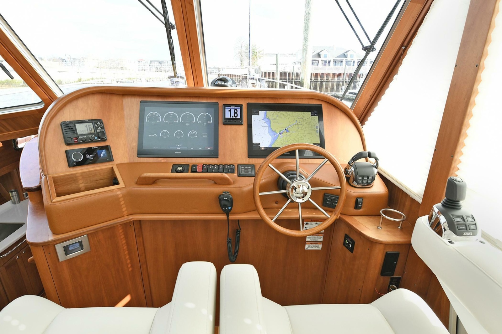 2021 Sabre 48 Salon Express