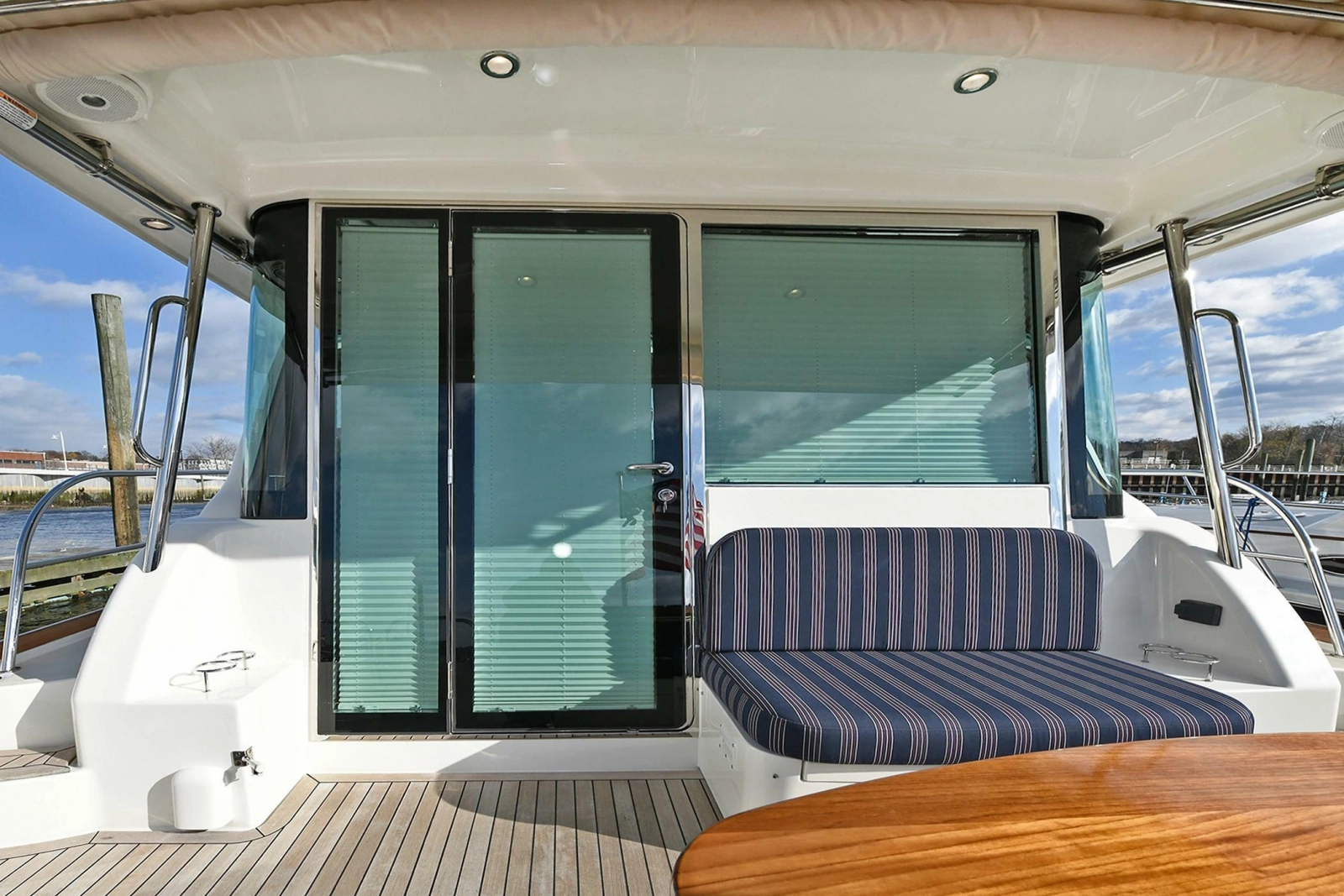 2021 Sabre 48 Salon Express