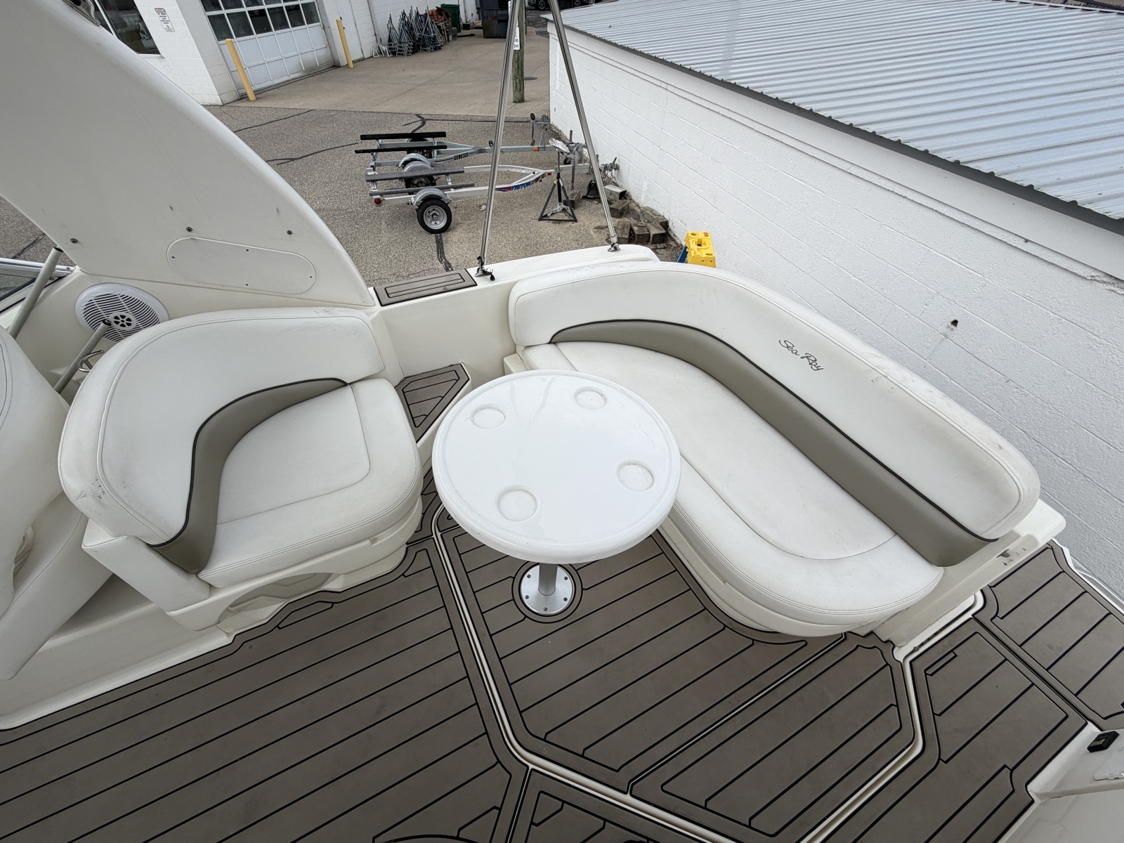 2006 Sea Ray Sundancer 260