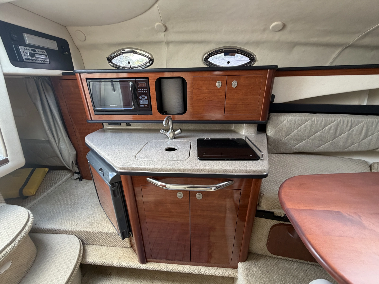 2006 Sea Ray Sundancer 260