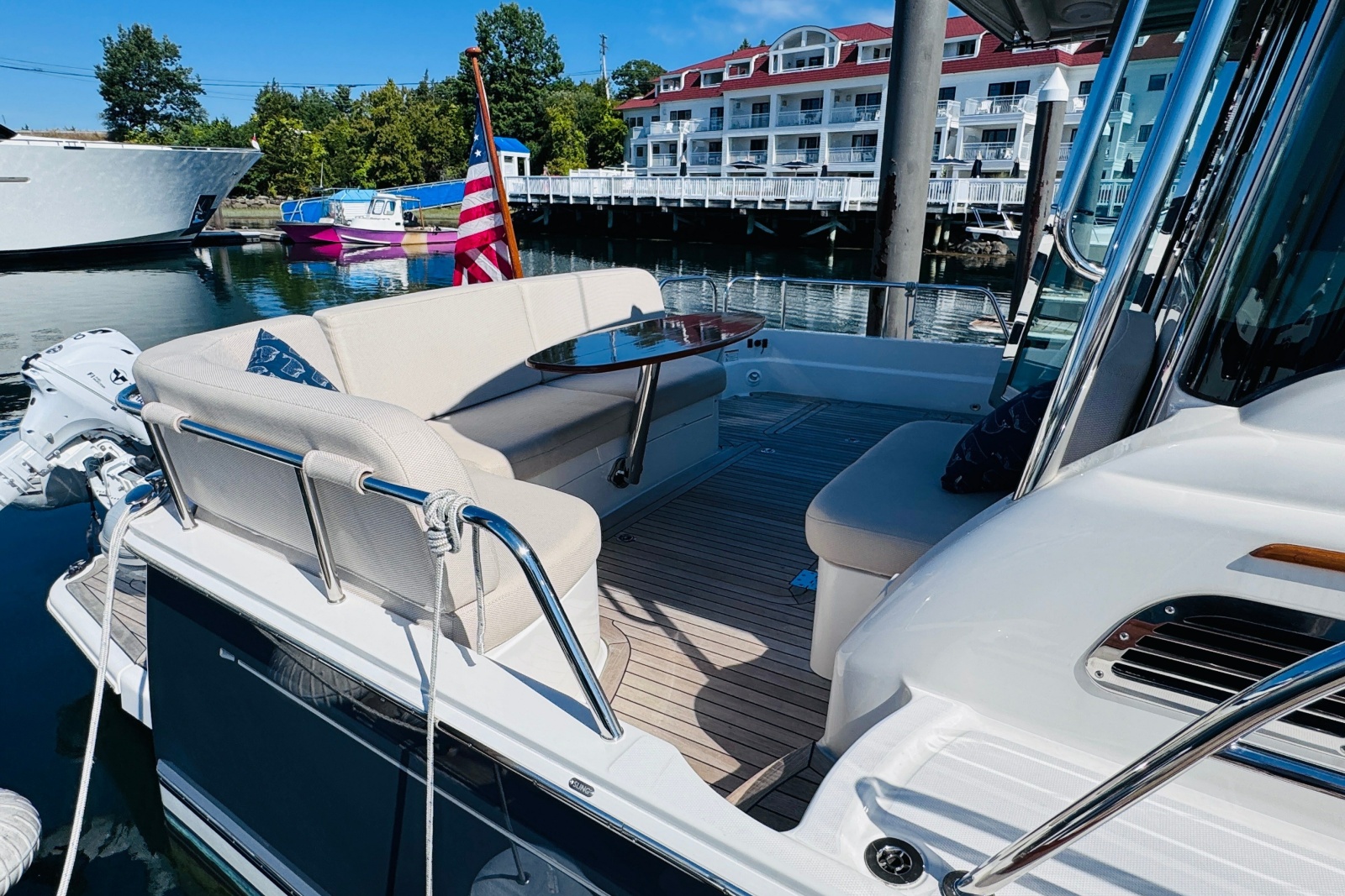 2024 Sabre 48 Salon Express
