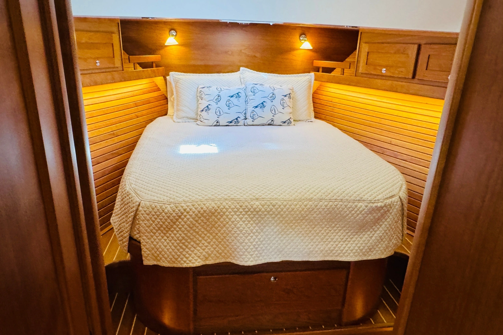 2024 Sabre 48 Salon Express