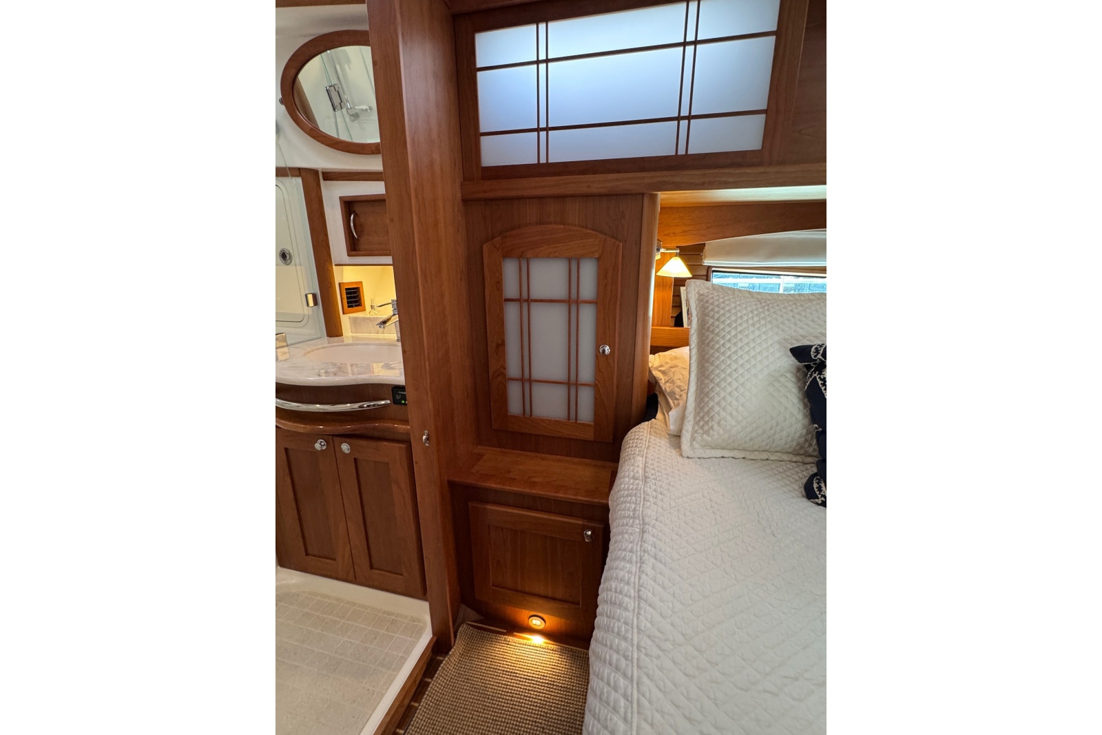 2024 Sabre 48 Salon Express