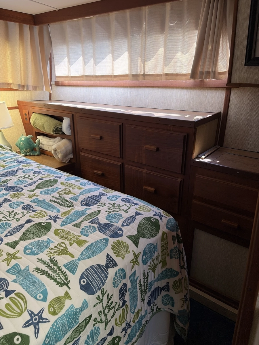 1985 Marinette 39 DC