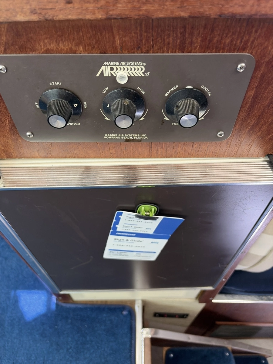 1985 Marinette 39 DC
