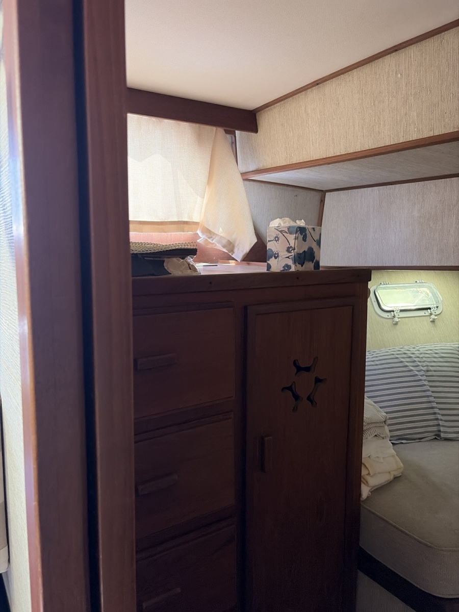 1985 Marinette 39 DC