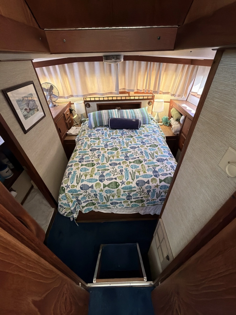 1985 Marinette 39 DC