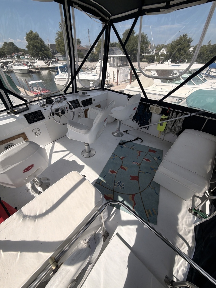 1985 Marinette 39 DC