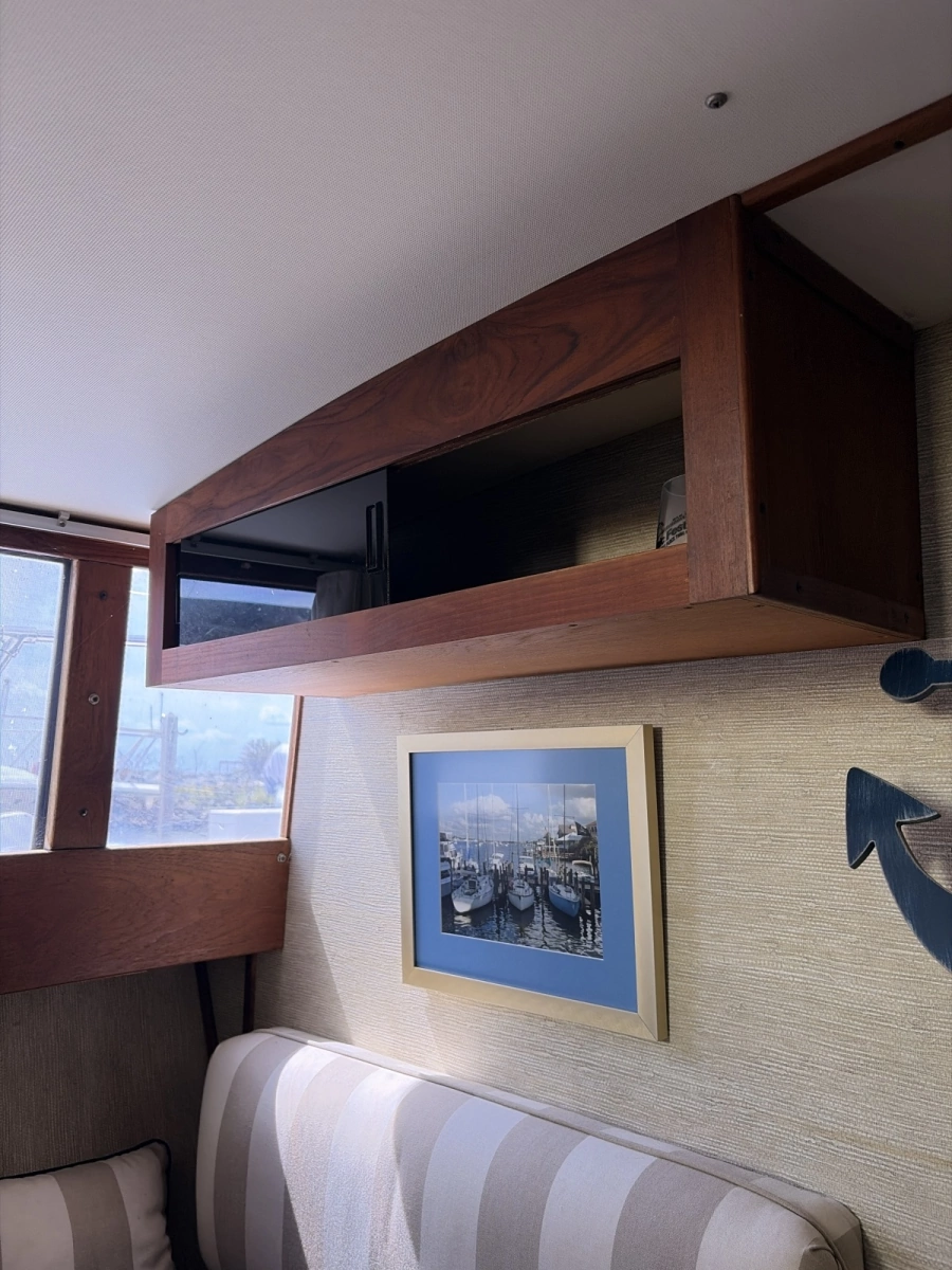 1985 Marinette 39 DC