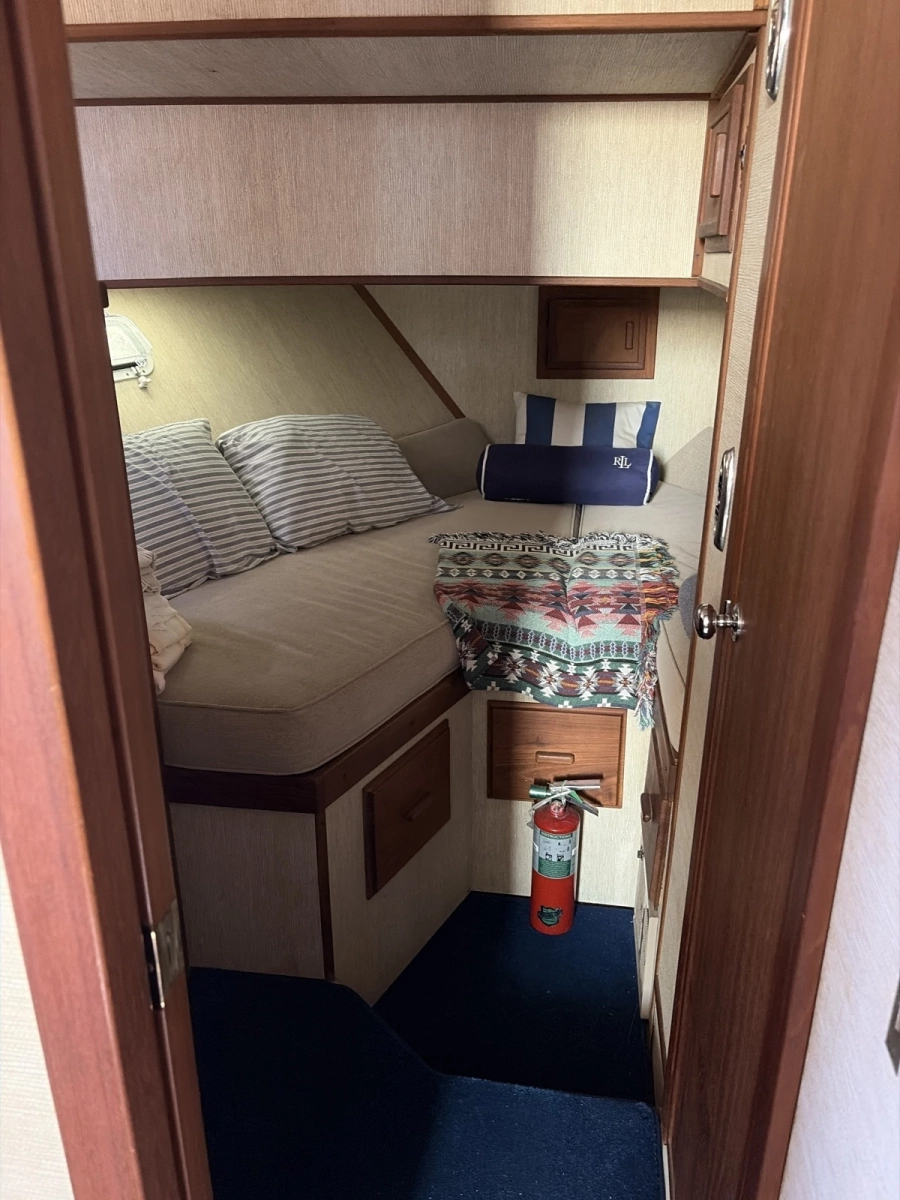 1985 Marinette 39 DC