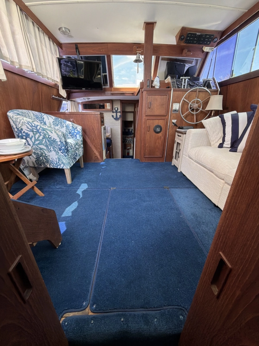 1985 Marinette 39 DC