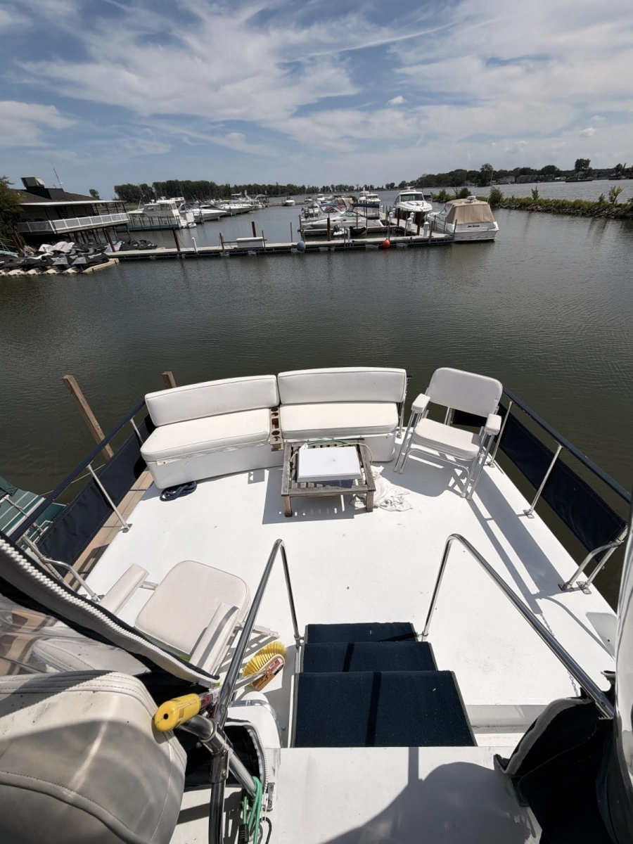 1985 Marinette 39 DC