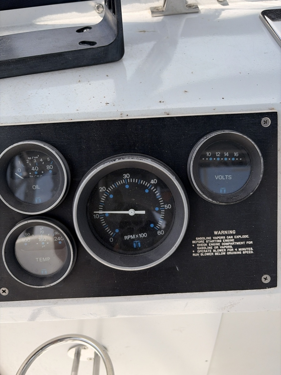 1985 Marinette 39 DC
