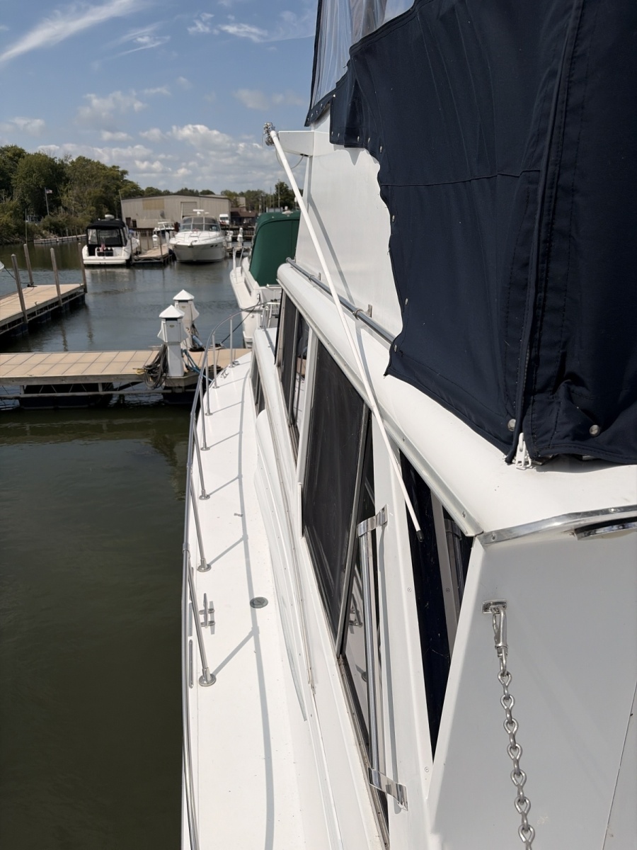 Docked Wages, photo 3