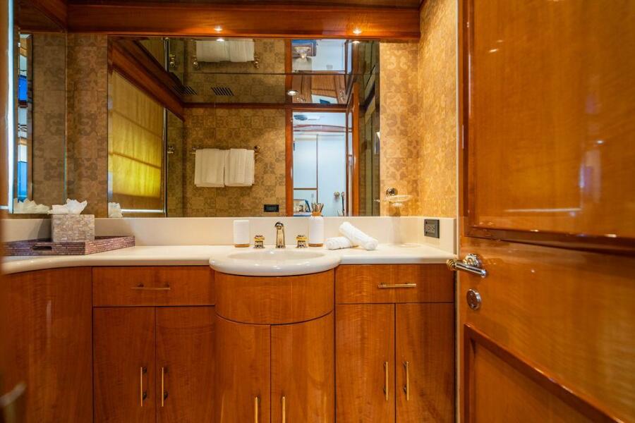 2001 Intermarine