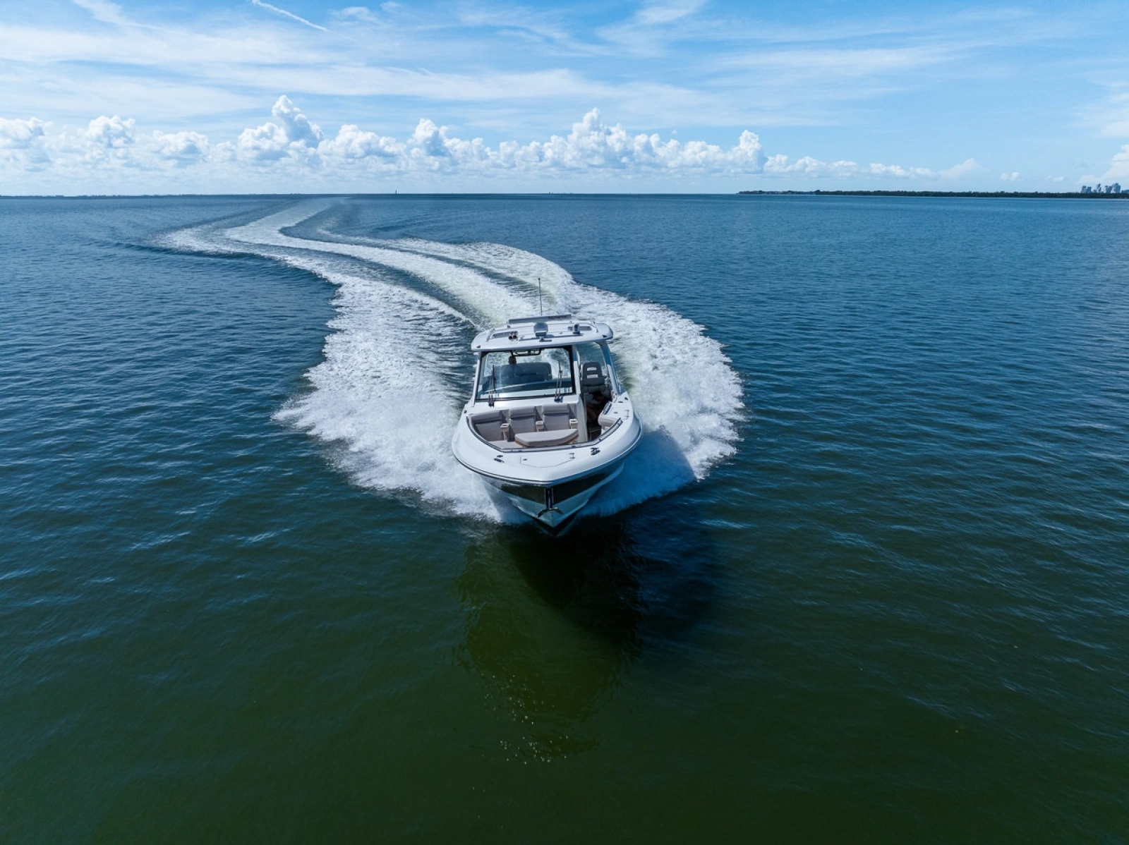 2020 Boston Whaler 380 Realm
