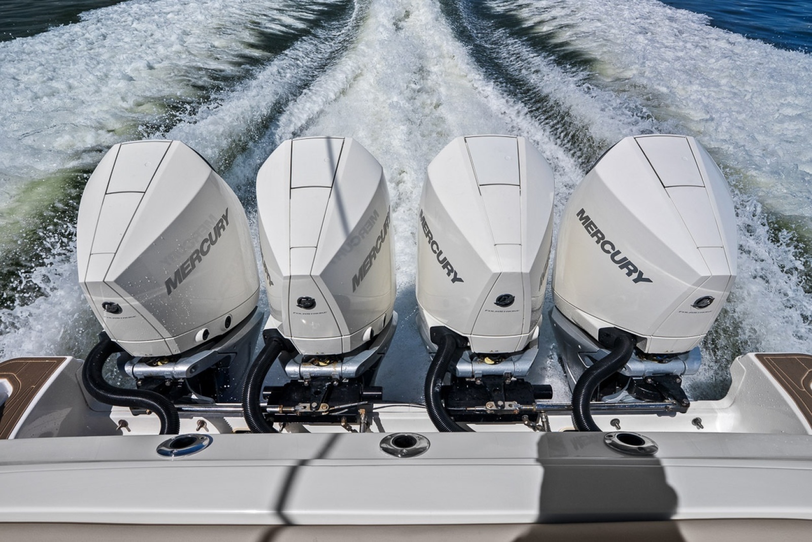 2020 Boston Whaler 380 Realm