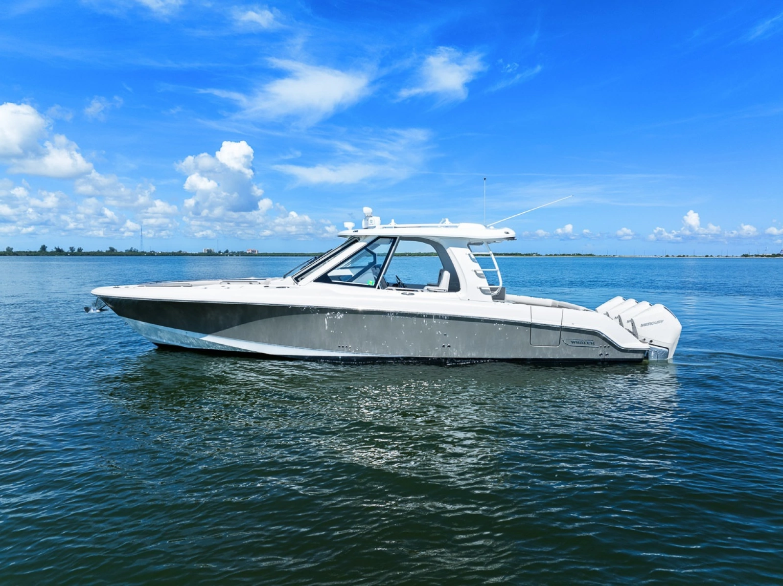 2020 Boston Whaler 380 Realm
